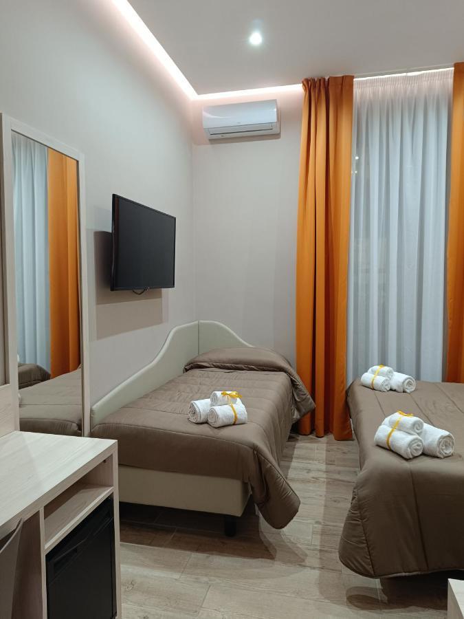 Schilizzi Hotel Napoli Bagian luar foto