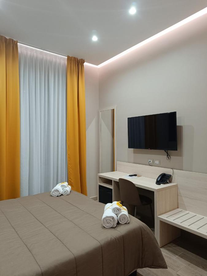 Schilizzi Hotel Napoli Bagian luar foto