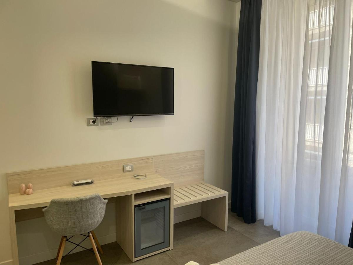 Schilizzi Hotel Napoli Bagian luar foto